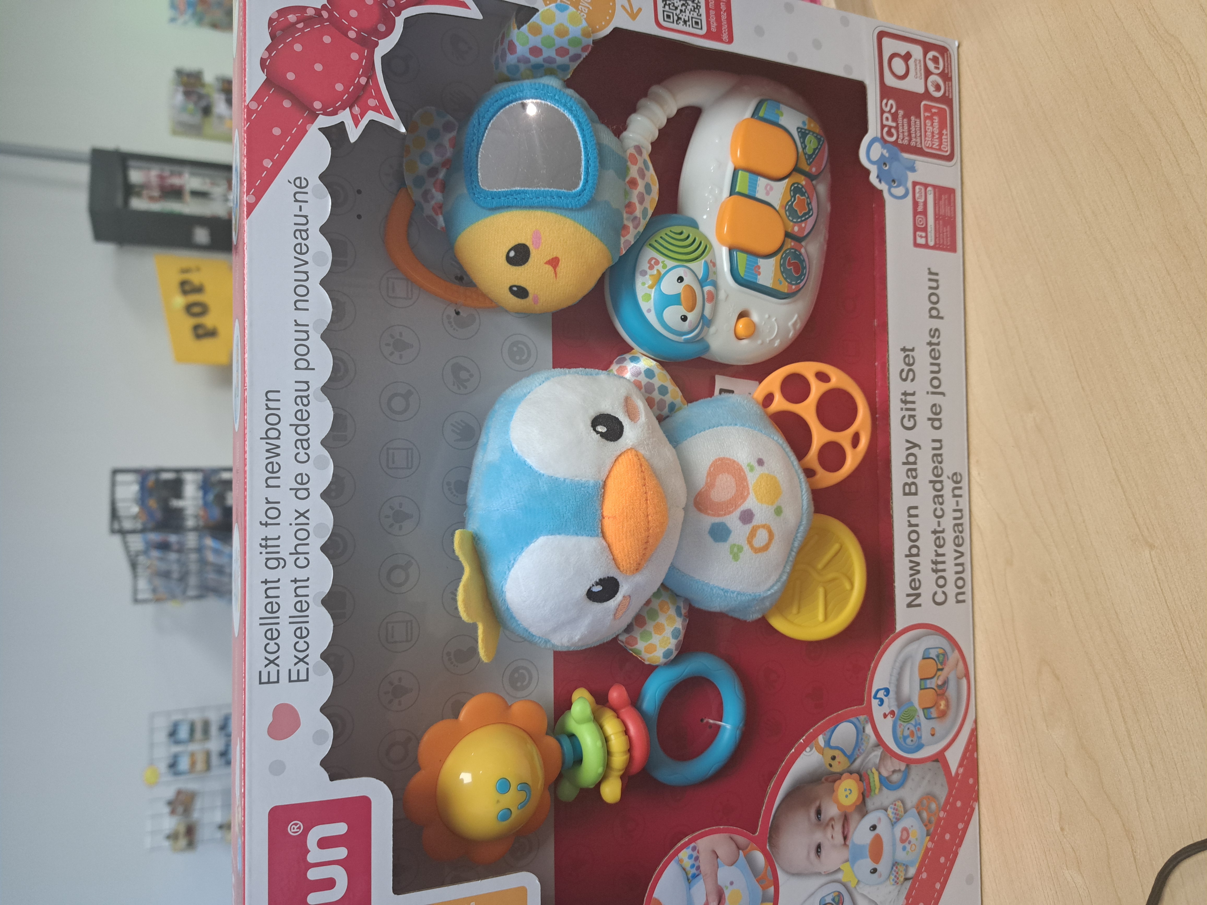 coffret cadeau de jouets pour nouveau né